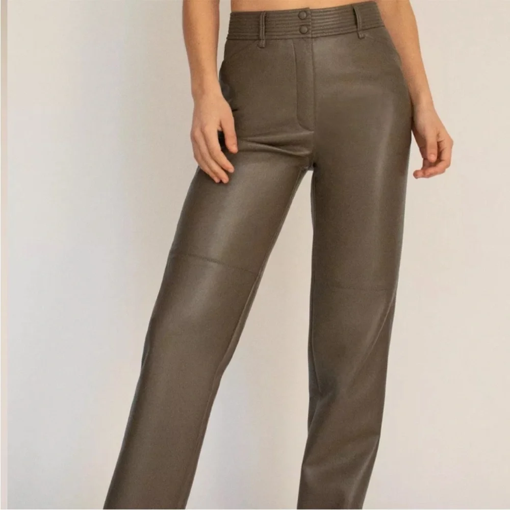 Aritizia Wilfred faux leather high rise pants 6 - Picture 5 of 13